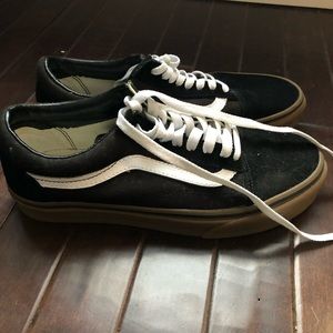 Vans (Gum Sole)